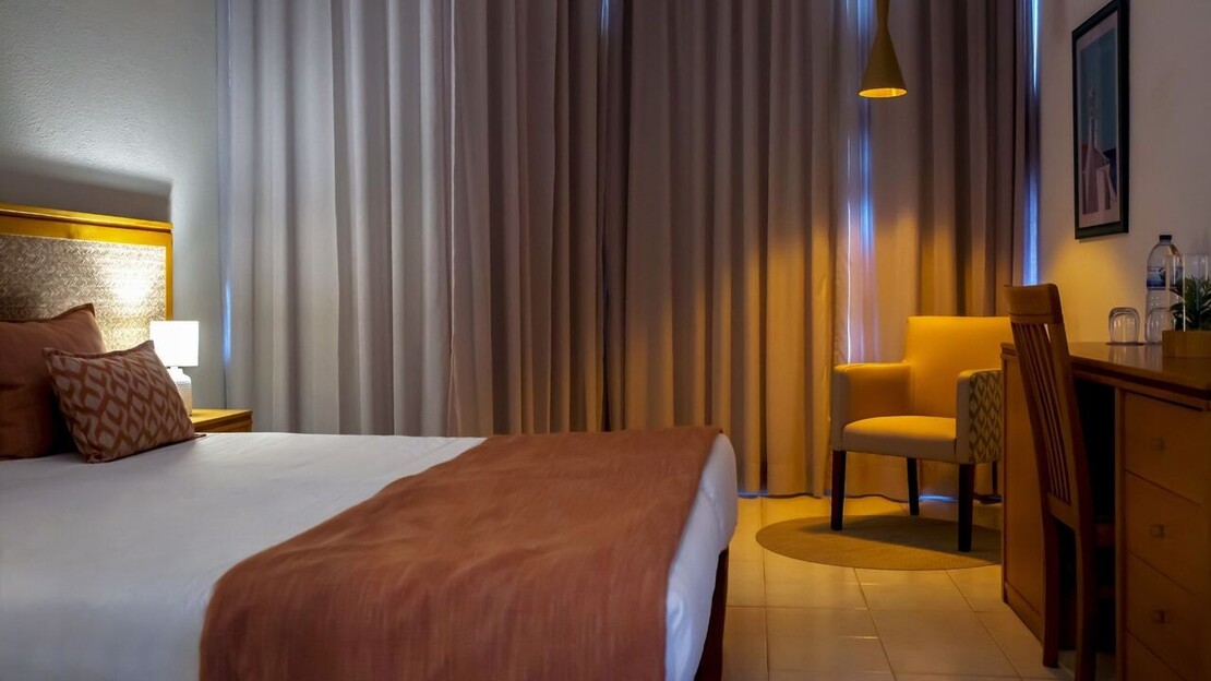 Auramar Beach Resort